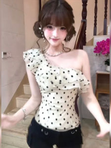 Áo thun nữ BINKAFENNY chấm bi tay lửng lệch vai thiết kế eo nhỏ gợi cảm