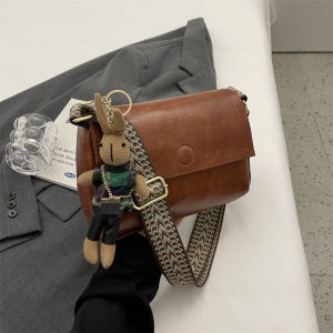 ILINX Spring Season Small Square Bag New Style Retro High-End Feeling Shoulder Bag with Crossbody Strap