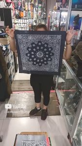 HAV-A-HANK RN 15187 100% COTTON MADE IN USA ผ้าเช็ดหน้า สกรีน2ด้าน ไรท์สาระกับครูแว่น Tec40store