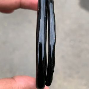 Gelang Akar Bahar Hitam Minimalis Lentur Size Kantoran