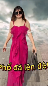 Đầm 2 dây maxi 4 đường bèo duyên dáng hai lớp dày dặn chất liệu tơ voan mát mẻ sau lưng có thun co giãn có dây kéo dễ dàng mặc từ 55 ký đổ lại mặc xinh tông màu nổi: Két- Sen- Bơ- Đen- Trắng Kapun Dress Fashion