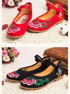 Spring Ethnic Style Embroidered Round Toe Flat Women Shoes