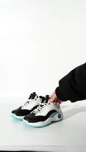 High-top Leather Waterproof Basketball Shoes Non Slip Basketball Student Trainers Sport Shoes