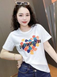 เสื้อยืดแขนสั้นผ้าฝ้ายแฟชั่นสําหรับผู้หญิงสไตล์ฤดูร้อนพิมพ์ลายหัวใจเสื้อลดความอ้วนดีไซน์ใหม่เสื้อผ้าทํางานลําลอง