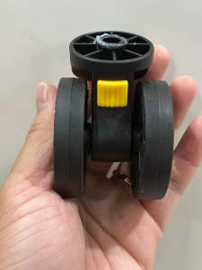 Bánh xe có nút nhấn tháo rời