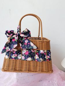 Teachers Day Gift Wicker Basket Handheld Country Style Storage Basket Womens Day Festival Gift Packaging Handmade Basket