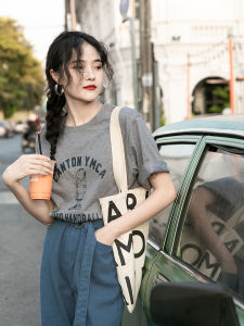 Mixd | Áo Thun Mùa Hè Phong Cách Pháp Quirky Elegance Màu Xám