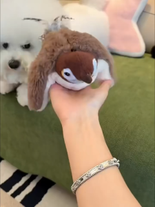 Hot Rechargeable Interactive Simulated Bird Cat Toy Touch Activated Chirping Flapping No Flying Plush Pet Toy for Cats Dogs