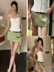audwyn | Chân Váy Mini Satin Màu Xanh Matcha Đeo Thấp Chống Tia UV Ôm Sát