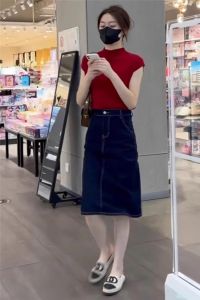 Áo Thun Dệt Kim Cổ Tròn Tay Ngắn Màu Đen Cổ Điển Cho Nữ Mùa Hè Cao Cấp Ôm Vừa Vặn Thon Gọn Mặc Trong