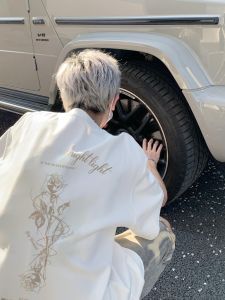 Rộng Rãi Áo Thun Ngắn Tay Nam Mùa Hè Phong Cách Mới Mỹ Retro Hoa Hồng Nặng Hoa Thời Trang Match Rộng Rãi Áo Sơ Mi Nửa Tay