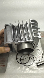Blok Seher + Piston Kit Kwb Honda Revo Abs Karbu Blade Karbu Kualitas Ori Asli Presisi Dan Awet Cilinder Block