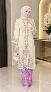 [NEW ARRIVALS] SET KEBARUNG KEBAYA LABUH SULAM EXCLUSIVE DENGAN KAIN BATIK LIPAT DEPAN (ONE SET)