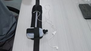 Sport Waist Bag Running Waist Pouch Beg With Reflective Strip Gym Jogging Cycling Sport Hiking Belly Belt Bag OS06 [Ready Stock KL]