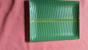 Dĩa nhựa vuông màu xanh lá - nhiều kích thước KLC 01->05