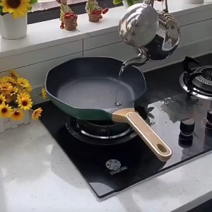 กาน้ำชาสแตนเลส มีตัวกรองครัว น้ำมันกรองหม้อ รสภาชนะ เหลว ปรุงรสภาชนะ ที่ใส่ กาแฟชา กาต้มน้ำ ครัว ประดับ