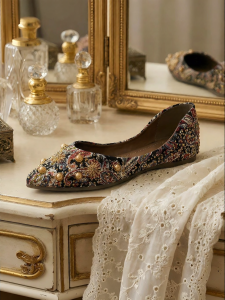 Reemoor | Ethnic Style Pointed Flat Comfortable Soft Womens Pumps