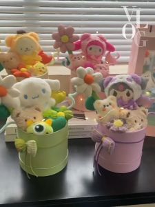 Sanrio Cinnamoroll Kuromi Melody Bouquet Hug Bucket Lovely Creative Cotton Flower Gift Patung Bunga 玩偶公仔花束