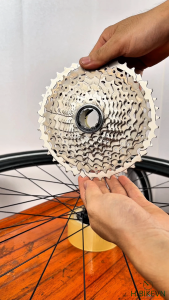 Líp Xe Đạp 11 Tầng Shimano Deore M5100 11-42T Líp Thả 11 Tầng Shimano