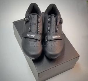 Men Mountain Bike shoes Cycling Shoes Breathable MTB Cleats Shoes outdoor bicycle shoes