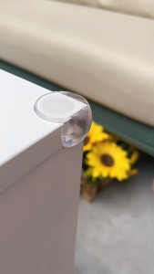 Bộ 4 Ốp Silicon Bo Góc Bàn Trong Suốt Hình Tròn Miếng Dán Bảo Vệ Cạnh Tủ Bàn Kính Chống Va Chạm An Toàn Cho Bé