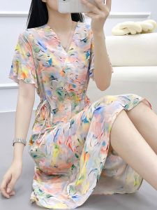 Elegant V-neck Cotton Silk Dress Floral Print Daisy Waist-cinching Summer New Style Womens Outerwear Midi Skirt by Yixunmu