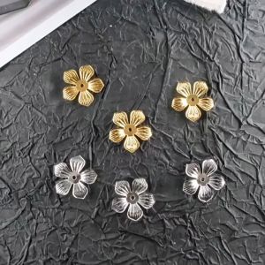 100pcs/Set Sarangan Bross Motif Bunga Sakura Ukuran 22mm Manik Mote Kelopak Bunga Sakura
