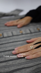 Gamis Formal Motif Salur dengan Kombinasi Warna VIntage Semi Wool Premium Tidak Mudah Lecek dan Halus Izzati