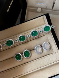 Natural White Diamond Green Agate Ice Class Earrings Women Luxury Minimalist High-End Feeling New Year Ear Jewelry