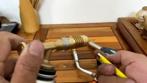 Khò Ga Mini Cầm Tay Đồng Nguyên Chất KOSO có núm điều chỉnh to nhỏ chiều dài 9cm