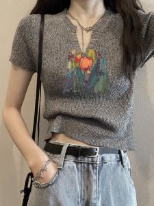 Ice Silk Knitted Short Sleeve V-Neck T-Shirt Womens Spring New Style Slim Fit Short Length Sweet And Spicy Mini Top