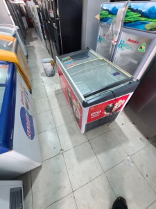 Tủ đông mặt kính trong suốt wall chạy tốt thanh lý