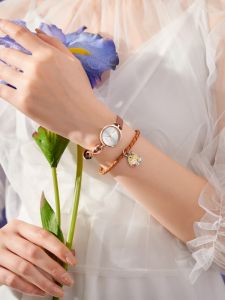 Elegant Small Size Womens Watch Retro Style Leather Band Quartz Movement 30M Water Resistant round Alloy Case Mineral Glass