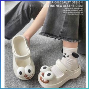 พื้นรองเท้ากันลื่น รองเท้าแตะการ์ตูนน่ารัก การเลือกเอกลักษณ์รองเท้าหัวเหลี่ยม เพิ่มขึ้นรองเท้าแตะภายในบ้าน