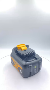 Pin Dewalt 12V nhận Dewalt Bảo Hành 6 tháng