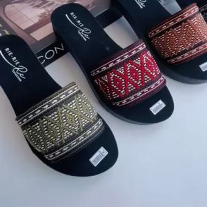 SANDAL SELOP DATAR WANITA MODEL BATIK TERBARU 2024