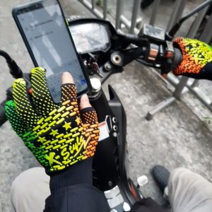 Hand Gloves Anti-Slip Full & Half Finger Cellphone Ready Gecko M1 G4 Gloves 3150012