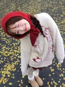 เสื้อสเวตเตอร์ถักนิตติ้งน่ารักสำหรับผู้หญิง ทรงหลวม แขนยาว คอกลม ผ้าฝ้ายผสมโพลีเอสเตอร์ ทรงปกติ ฤดูใบไม้ร่วง/ฤดูหนาว