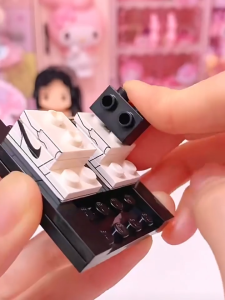 Custom Photo Building Block Statue Model - Ideal Gift for Birthday & Anniversary a Special Home Decor Piece