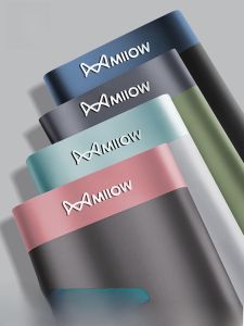 Quần đùi nam MiiOW làm bằng vải lụa băng thoáng khí kháng khuẩn