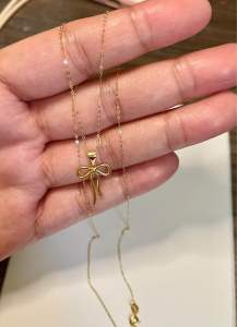 PAWNABLE 18K Saudi Gold Fine Tauco Chain(thin) with 18K Gold Ribbon Pendant(thin open back)✨
