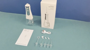 3 Modes Electric Oral irrigator Water Flosser with 5 Nozzles Cordless Portable Rechargeable Travel Floss Suitable for Teeth Oral Water Floss Dental Care