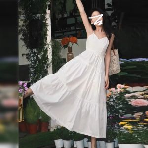 เรียบหรู สีขาว คอวี สไตล์ฝรั่งเศส ฤดูร้อน ชุดเดรส 2024 ผู้หญิง แขนกุด มีเข็มขัด เดรสกระโปรงยาว ลำลอง ชุดปาร์ตี้