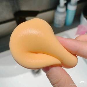 Water Activated Soft Elastic Q Sponge for Foundation Makeup Dry Wet Use Facial Beauty Tool Any Skin Type Chinese Brand YZ