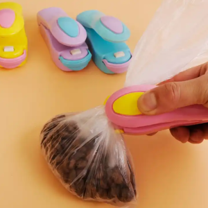 Mini Heat Sealing Machine Plastic Bag Smart Sealer Machine Vacuum Food Bag Resealer Clip Clamps For Bags