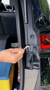 Mỡ Bôi Trơn Chi Tiết Xe Ô Tô Mỡ Tra Bảo Dưỡng Chống Rỉ Sét Giảm Va Đập Và Tiếng Cọt Kẹt Trên Hơi + Kèm Chổi Nhỏ