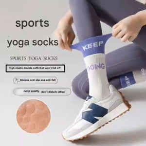 Women’s Grip Yoga Socks – Non-Skid Design for Pilates Barre Stretching & More