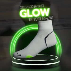 Spinnr ถุงเท้าวิ่งมาราธอนเนื้อเบา มีขอบพายน้ำเรืองแสง ไร้ตะเข็บ กระเป๋าเท้า Running Socks Glow in the dark ระบายอากาศดี 1 คู่ (White) สีฟุ่ม US 12-15EU 46-49 10742