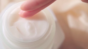 Pelembap Beauty of Joseon Dynasty Cream 50 ml - Rice Bran Water Ginseng Water Squalane dan Niacinamide