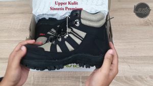 Sepatu Safety Boots Pria Ujung Besi Model Sport Sol Rubber Anti Slip Lavio Armo